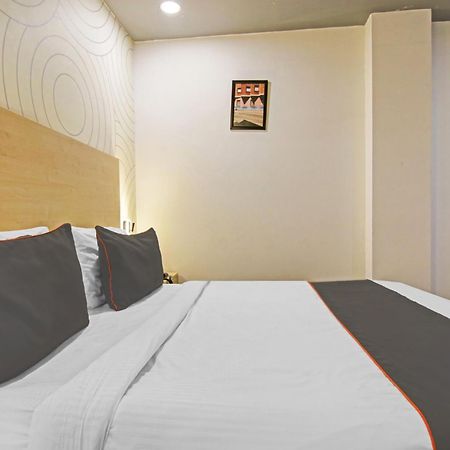 Hotel Collection O Slf Mall Sector 30 Faridabad Esterno foto