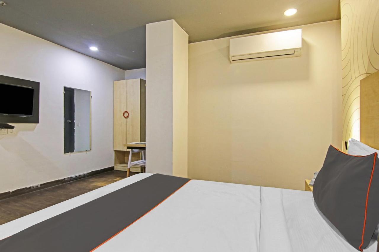 Hotel Collection O Slf Mall Sector 30 Faridabad Esterno foto